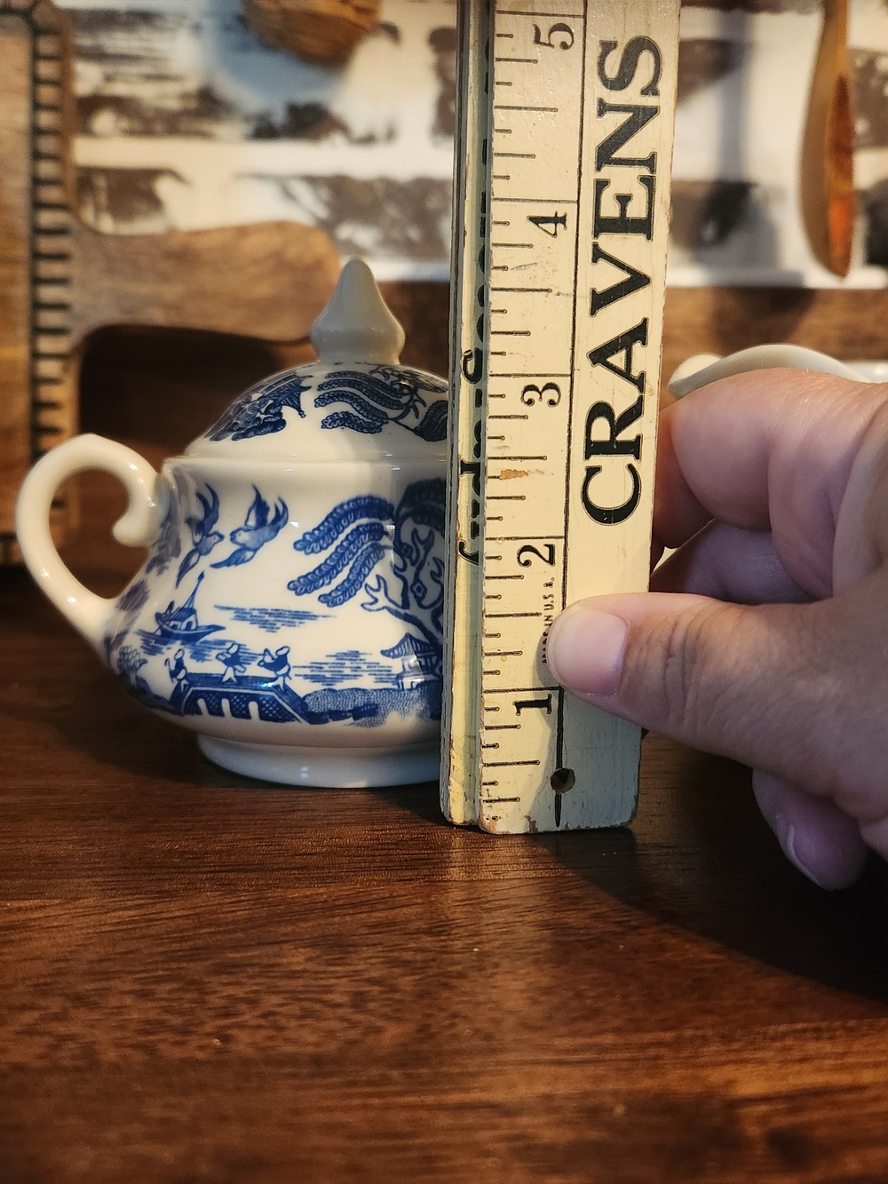 English Ironstone Old Willow Creamer and Sugar Set - Picture 6 of 7